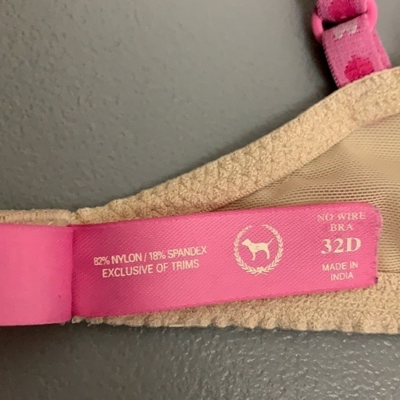 pink Victoria’s Secret no wire bra - Picture 6 of 6
